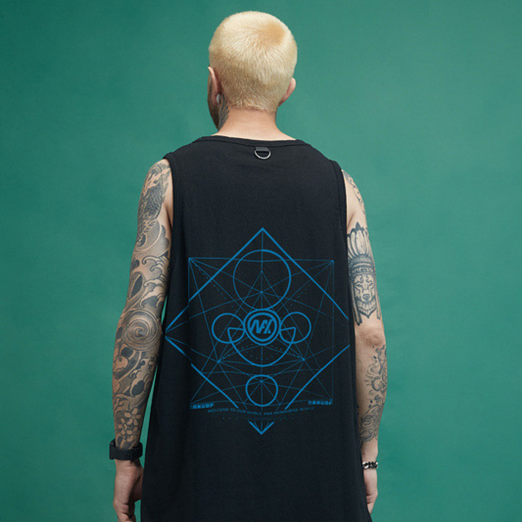 VINTAGE VEST | ARRAY